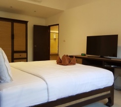 Вилла с балконом в Вилла Hideland - The Luxurious Tropical Villa - Pattaya Jomtien
