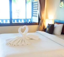 Двухместный номер Deluxe с видом на море двуспальная кровать в Lamai Inn 99 Bungalows