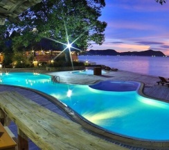 Номер Standard с балконом и с видом на залив в Sunset Park Resort and Spa