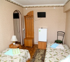 4-х местный номер  эконом с общей ванной комнатой в Алмаз