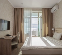 Семейный двухкомнатный с балконом вид на море в Кавказ