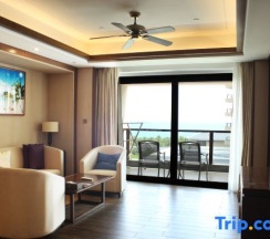 Семейный люкс с 2 комнатами с видом на море в Jinghai Hotel & Resort