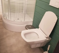 Коттедж с 2 комнатами с балконом в Фортуна