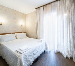 Двухместный номер с креслом кровать в Тих Отель