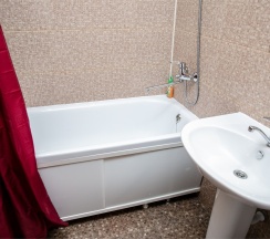 М.Горького 85Б. 2-комн.кв., 9-этаж, 121 в АнтиОтель