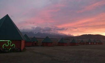 Трехместный домик в Altay Life этно