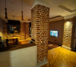 Двухместные апартаменты с 2 комнатами с красивым видом из окна двуспальная кровать в Апартаменты InterLoft 8 Old Town Free Parking Wi-Fi 100/50 Smart TV