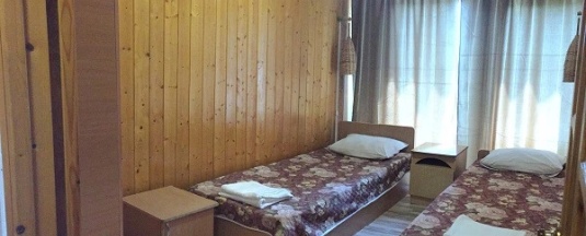 Четырёхместный коттедж в Камарит