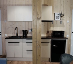 Семейный коттедж в Хюгге на озере