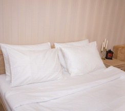 Комфорт двухкомнатный с гардеробной и балконом до 5 гостей в Джульетта