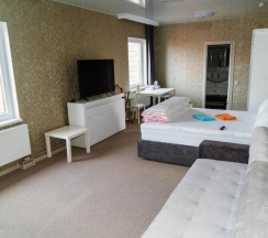 Отдельный номер с двуспальной кроватью в Maziiz hotel на Советском