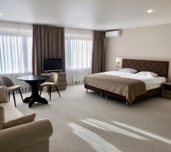 Номер полулюкс семейный в O`camp