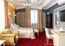 Luxe ESTET в Hotel Villa MARALIS