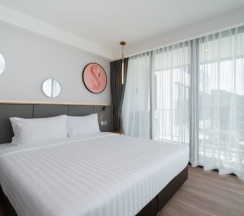 Четырёхместный люкс Deluxe с 2 комнатами в Отель Wekata Luxury