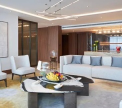 Двухместный люкс Royal двуспальная кровать в Centara Grand & Bangkok Convention Centre at CentralWorld