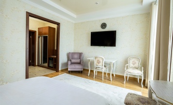 Двухкомнатный семейный в Алтай