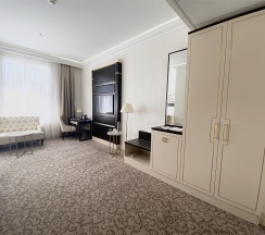 Джуниор Сюит в 7 Avenue Hotel&SPA