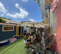 Номер Standard c 1 комнатой в Caravan Hostel Tel Aviv By Roger Age 18-45