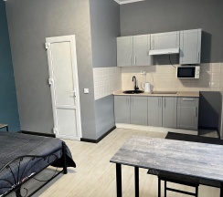 Апартаменты студия с 1 двуспальной кроватью #4 в Art-hotel Nataliia (Арт Наталия) на улице Сергиевская