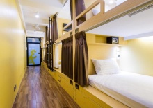 Кровать в общем номере в Matchbox Bangkok Hostel