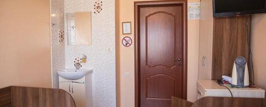 Номер эконом с 2 односпальными кроватями в Спутник