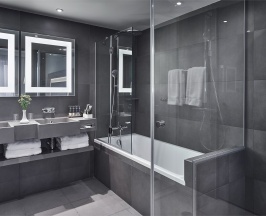 Номер Suite - с двуспальной кроватью в Novotel Москва Киевская