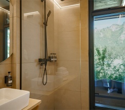 Дом Река  (Дом у Катуни) в Катунь Dom Hotels