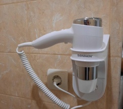 Шестиместный полулюкс с 2 комнатами с балконом и с красивым видом из окна в Гостиница