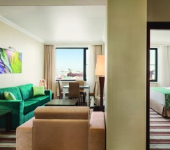 Люкс двухкомнатный в Ramada by Wyndham Kazan City Centre
