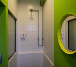 Трёхместный номер Standard в bloo Hostel