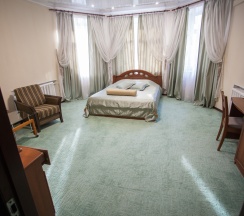 Полулюкс в Алиса