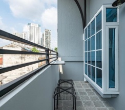 Номер Standard Дуплекс с балконом в White Ivory Bed & Breakfast