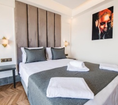 Двухместный номер Deluxe с частичным видом на море двуспальная кровать в Kas Pier Hotel