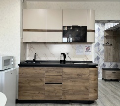 Апартаменты с балконом и с красивым видом из окна в Как Дома