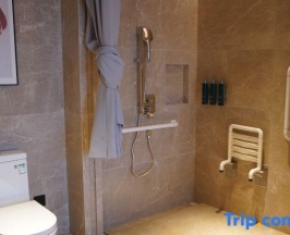 Номер Standard в DoubleTree by Hilton Ya'An