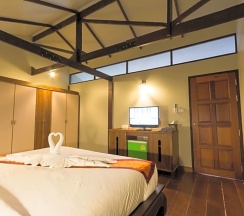 Двухместная вилла двуспальная кровать в Kata Tranquil Villa