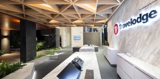 Муанг: Отель Travelodge Phuket Town