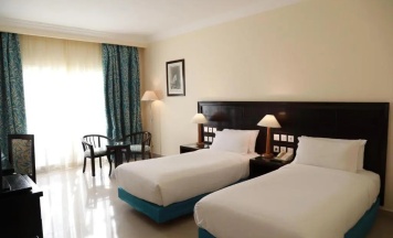 Двухместный номер Deluxe с видом на бассейн 2 отдельные кровати в Sierra Sharm El Sheikh Hotel