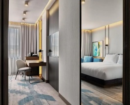 Двухместный с диваном-кроватью номер Standard двуспальная кровать в Crowne Plaza Sofia by IHG