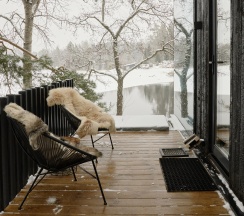 Дом на скале с купелью Oslo в Eder Vuoksa