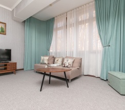 2-х местный номер повышенной комфортности с большой кроватью в Жемчуг