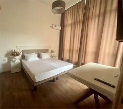 Двухкомнатный номер Люкс на трех-четырех гостей с балконом видом на море (корпус Б) в Оптимист