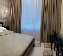 КОМФОРТ (Двухместный номер с 1 кроватью ) в День и ночь