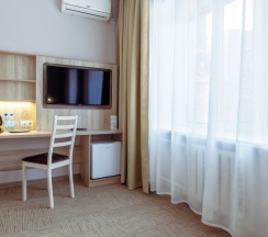 БИЗНЕС с одной большой кроватью в Cronwell Ника Center