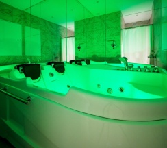 Двухместный делюкс с джакузи в Room room