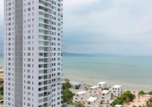 Двухместный номер Deluxe с видом на море двуспальная кровать в Veranda Residence Pattaya By Sea