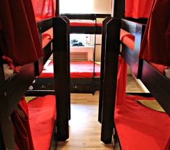 Кровать в общем номере (общая ванная комната) в Like Hostel