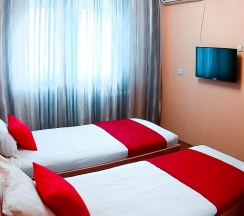 Номер люкс (с завтраком) в Maxrooms Волга Hollywood