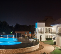 Люкс "Comfort" с видом на БАССЕЙН 2-комнатный в Villaggio