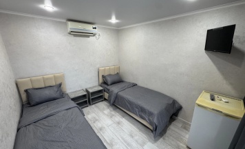 Двухместный номер 2 этаж Эконом двуспальная кровать в Ninel